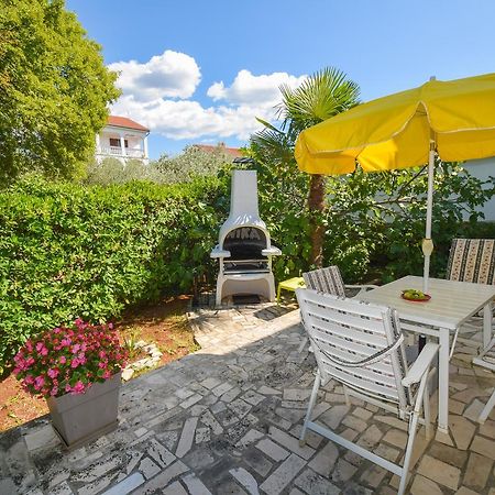 Apartment Petrlin Малинска Екстериор снимка